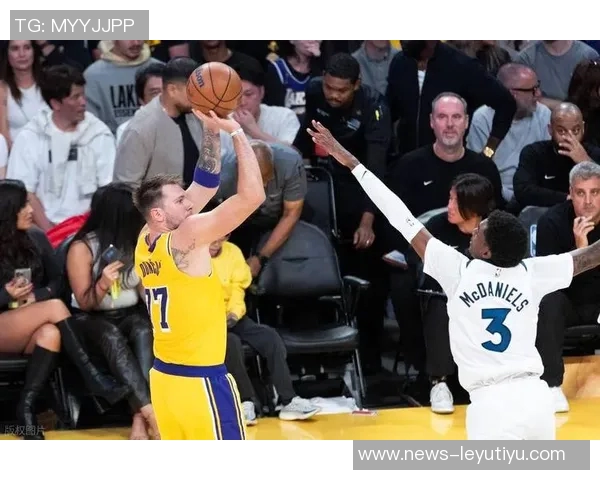 东契奇助攻下艾顿命中率高达705加福德领跑新赛季投篮榜 东契奇助攻下艾顿命中率高达705加福德领跑新赛季投篮榜