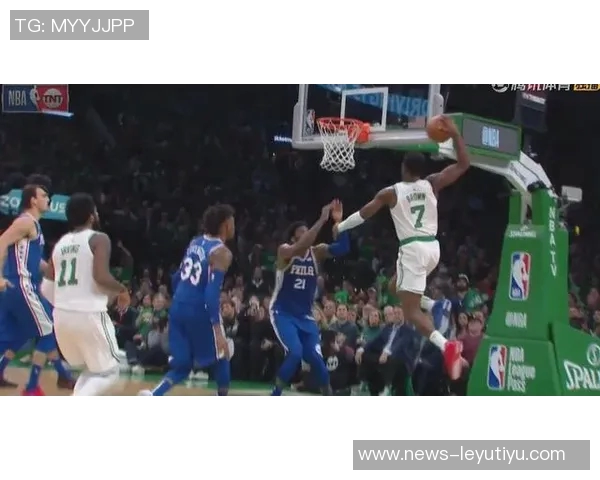 恩比德半场表现不佳但仍能为球队提供进攻支持分析解说员观点