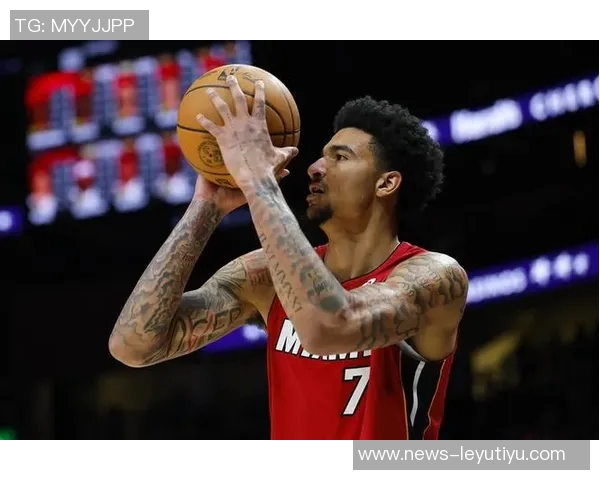 小莫布里复出状态渐入佳境替补出战25分钟贡献14分9板3助